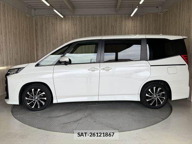 Toyota NOAH 2024-07 8100831-22
