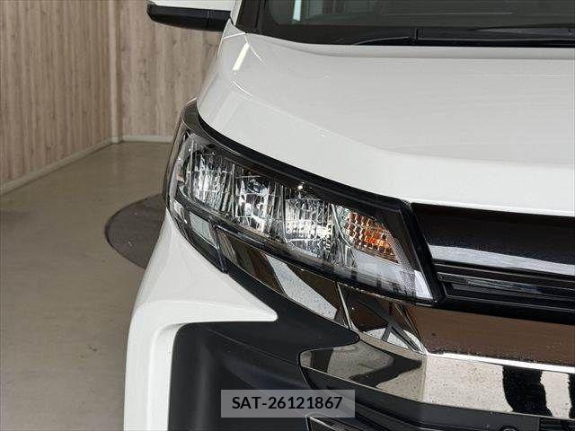 Toyota NOAH 2024-07 8100831-23