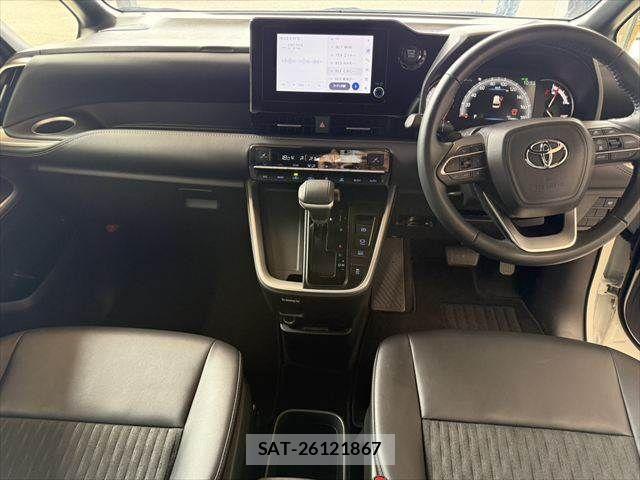Toyota NOAH 2024-07 8100831-2