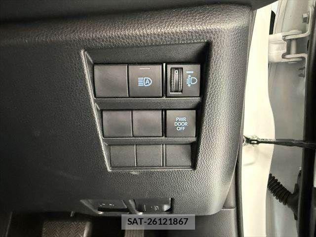 Toyota NOAH 2024-07 8100831-7