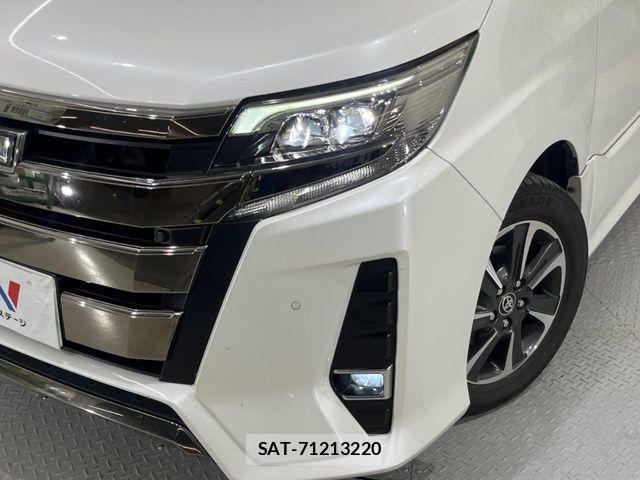 Toyota NOAH 2019-11 8100842-11
