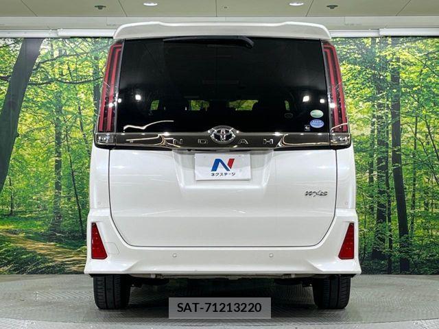 Toyota NOAH 2019-11 8100842-14