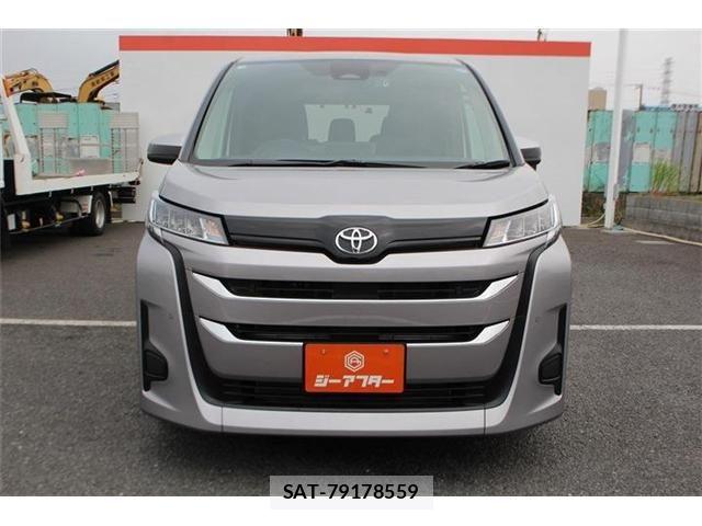 Toyota NOAH 2026-03 8100833-10