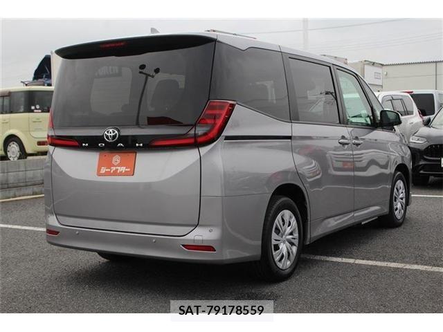 Toyota NOAH 2026-03 8100833-15