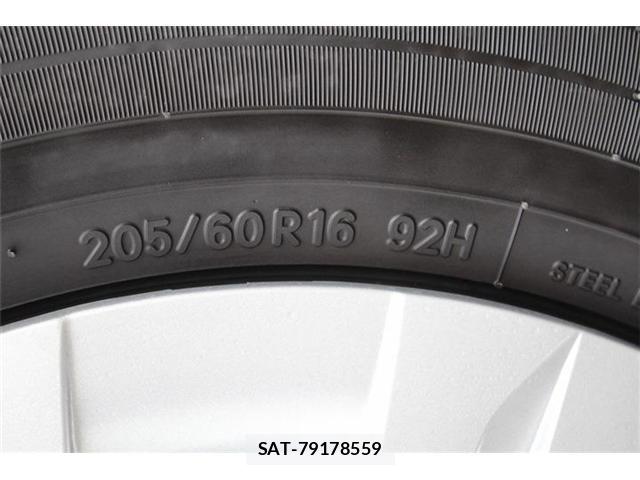 Toyota NOAH 2026-03 8100833-22