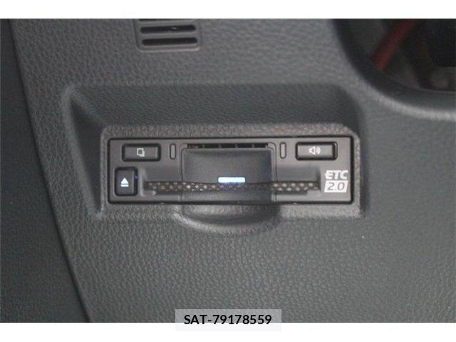 Toyota NOAH 2026-03 8100833-3