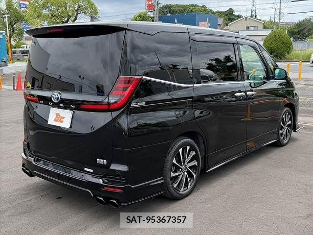 Toyota NOAH 2023-03 8100829-14