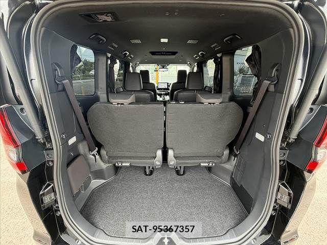 Toyota NOAH 2023-03 8100829-21