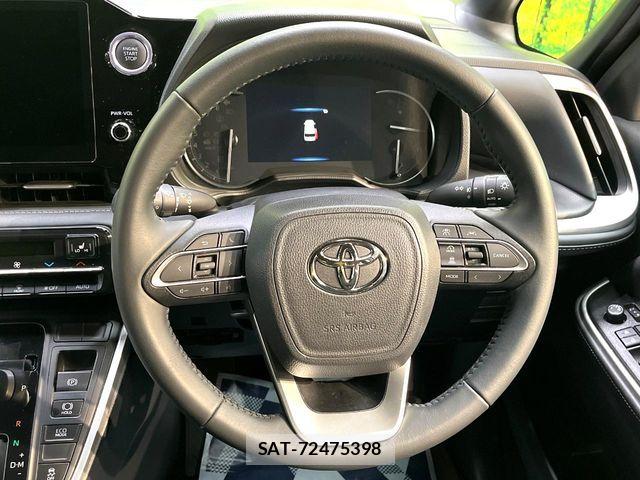 Toyota NOAH 2023-07 8100827-11