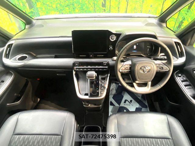 Toyota NOAH 2023-07 8100827-1