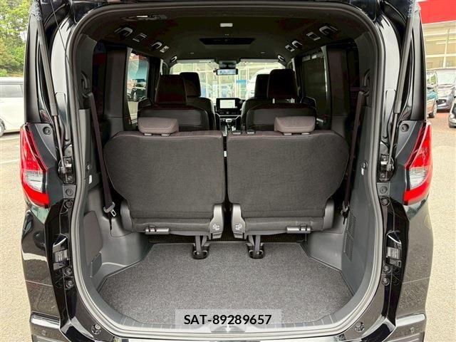 Toyota NOAH 2024-12 8100828-16