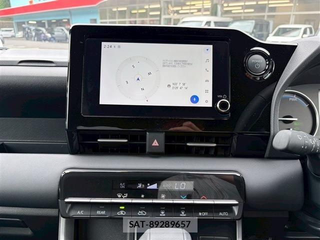 Toyota NOAH 2024-12 8100828-25