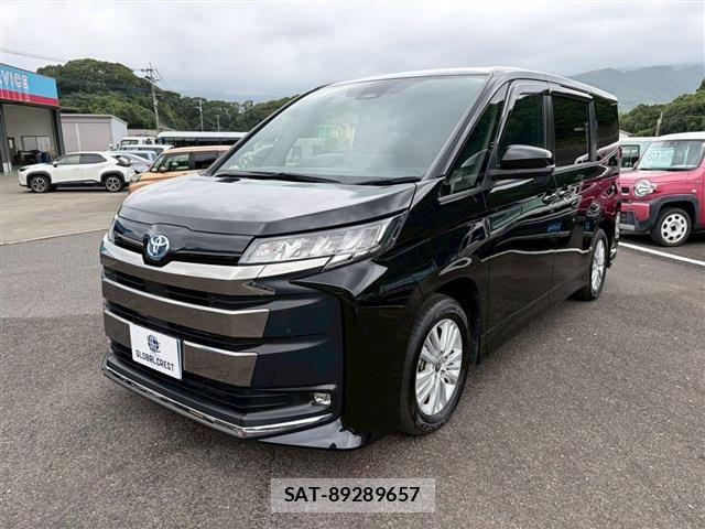 Toyota NOAH 2024-12 8100828-2