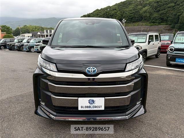 Toyota NOAH 2024-12 8100828-3
