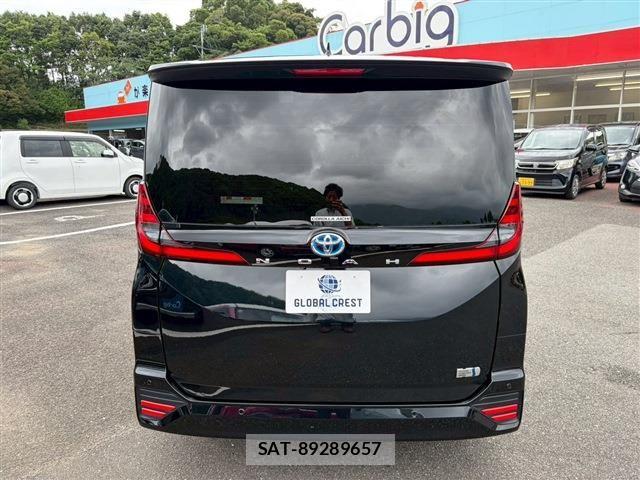 Toyota NOAH 2024-12 8100828-6