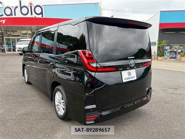 Toyota NOAH 2024-12 8100828-7