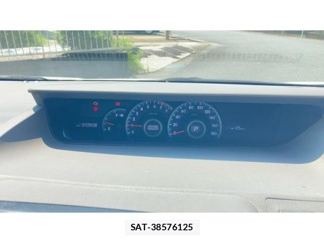 Toyota NOAH 2010-10 8100857-15