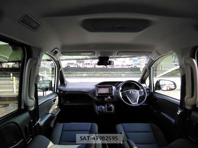 Toyota NOAH 2020-03 8100841-3