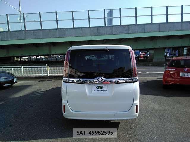 Toyota NOAH 2020-03 8100841-8