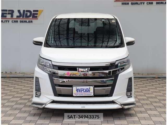 Toyota NOAH 2018-02 8100838-21