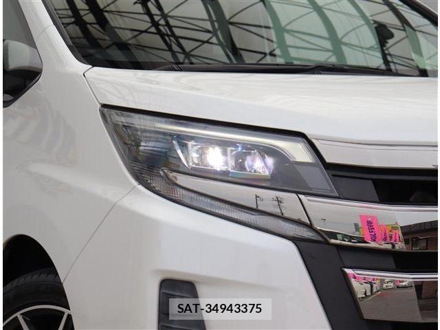 Toyota NOAH 2018-02 8100838-24