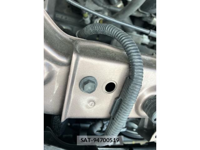 Toyota NOAH 2015-10 8100848-24