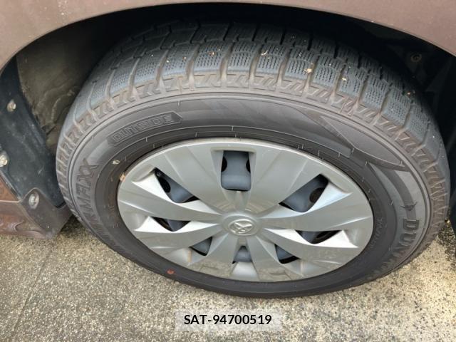 Toyota NOAH 2015-10 8100848-6
