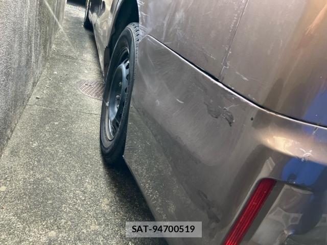Toyota NOAH 2015-10 8100848-8