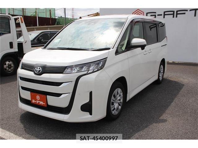 Toyota NOAH 2025-05 8100834-9