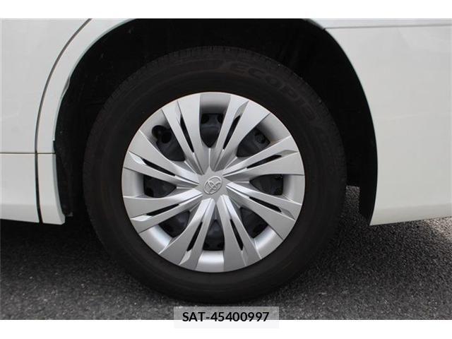 Toyota NOAH 2025-05 8100834-17