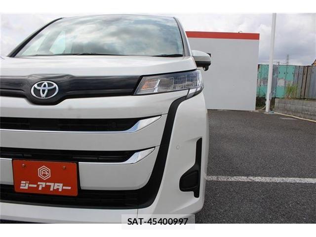 Toyota NOAH 2025-05 8100834-26