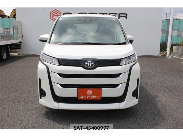 Toyota NOAH 2025-05 8100834-8