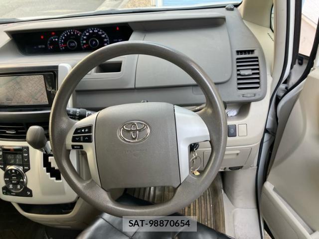 Toyota NOAH 2010-07 8100849-10
