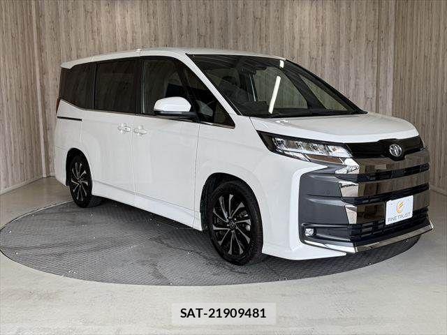 Toyota NOAH 2024-07 8100830-17