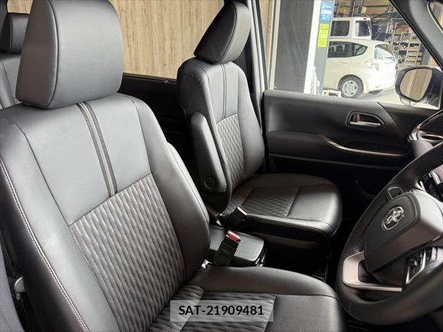 Toyota NOAH 2024-07 8100830-8