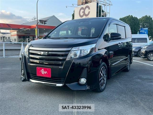 Toyota NOAH 2017-02 8100844-0