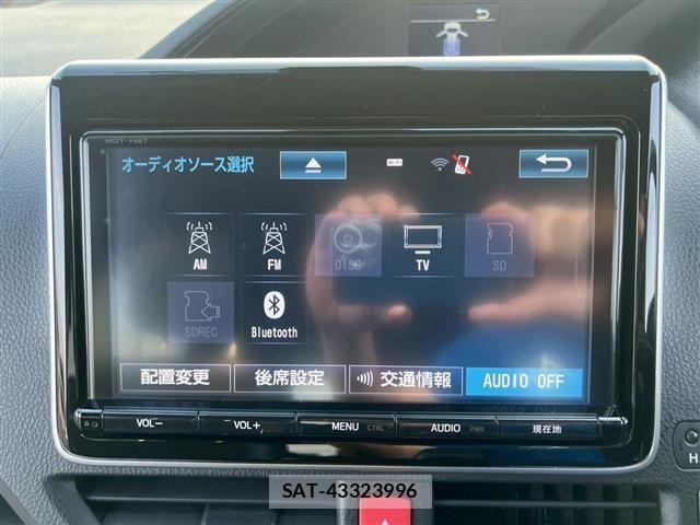 Toyota NOAH 2017-02 8100844-14