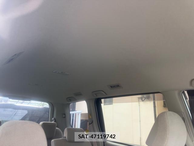 Toyota NOAH 2010-03 8100847-8