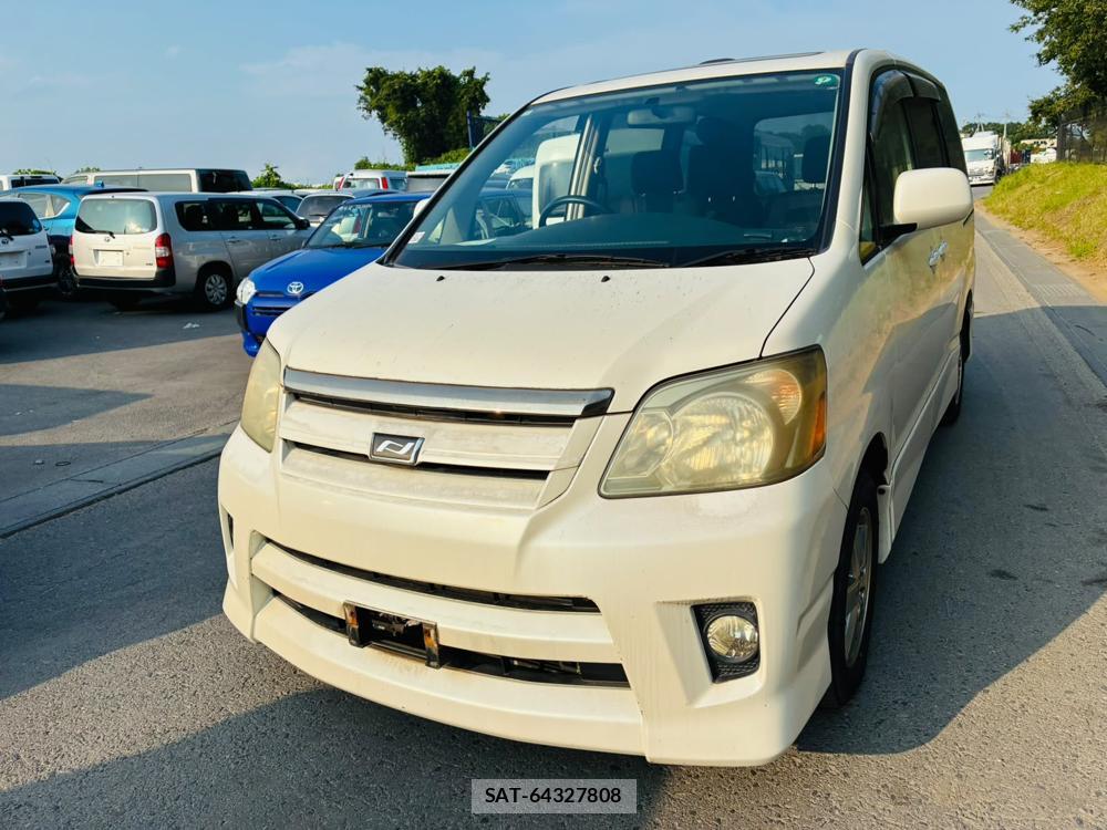 Toyota NOAH 2005-06 7878428-0