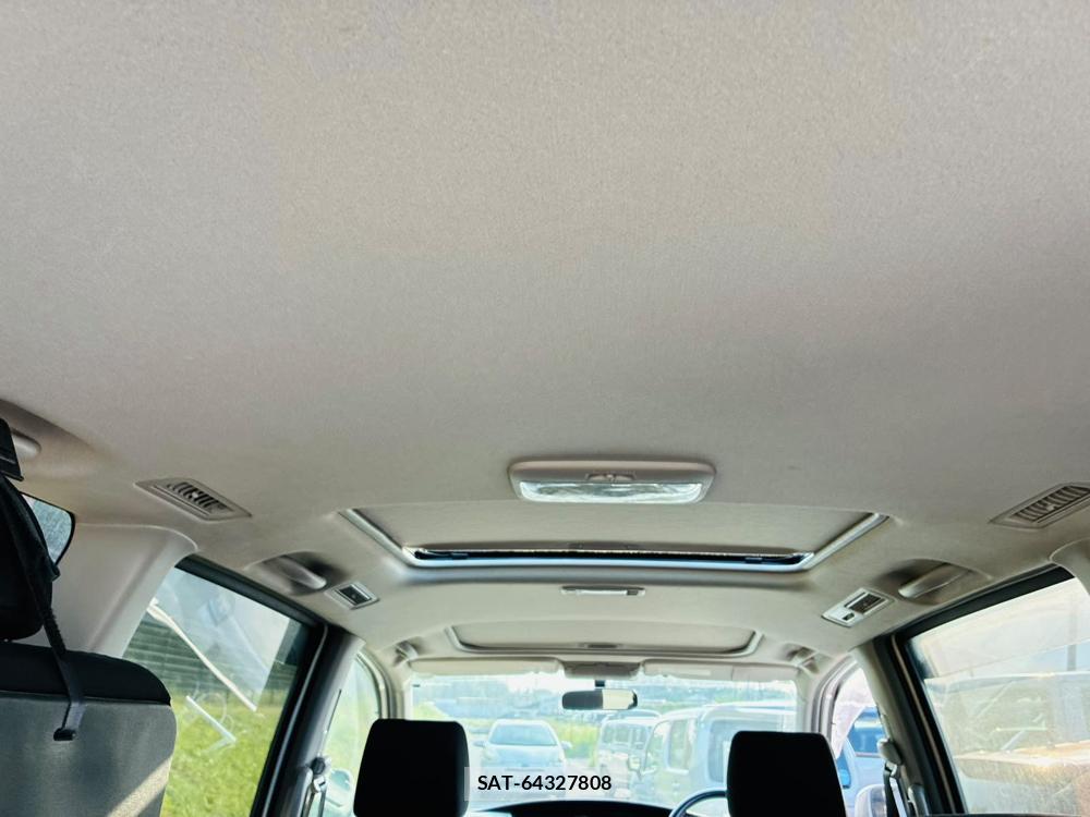 Toyota NOAH 2005-06 7878428-24