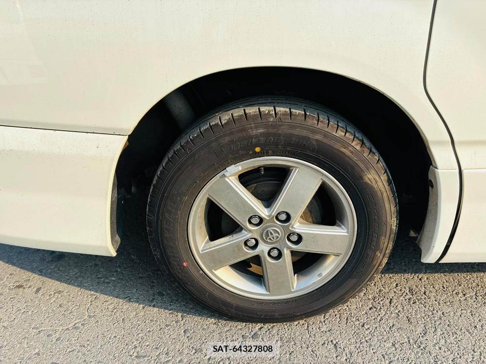 Toyota NOAH 2005-06 7878428-27