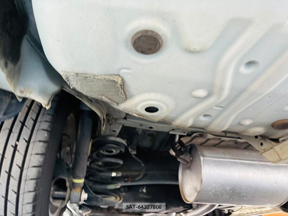 Toyota NOAH 2005-06 7878428-34