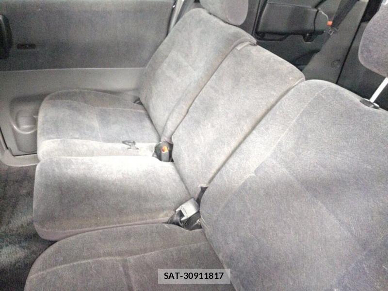 Toyota  2007-06 8112289-5