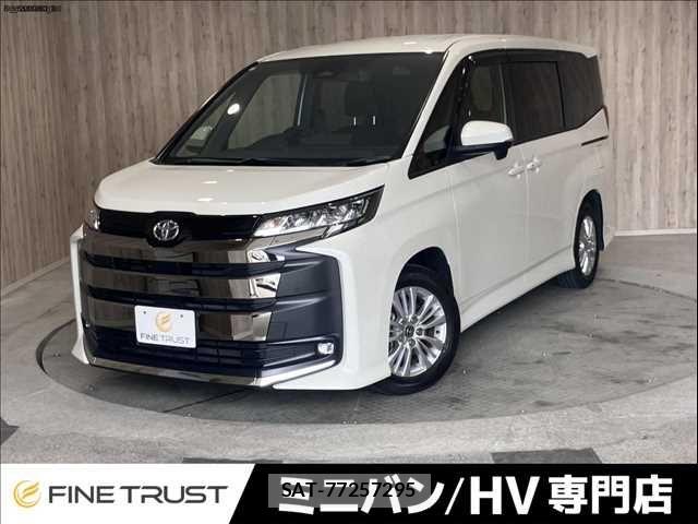 Toyota NOAH 2024-05 8131608-0