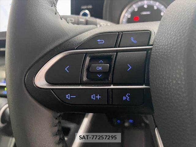 Toyota NOAH 2024-05 8131608-16