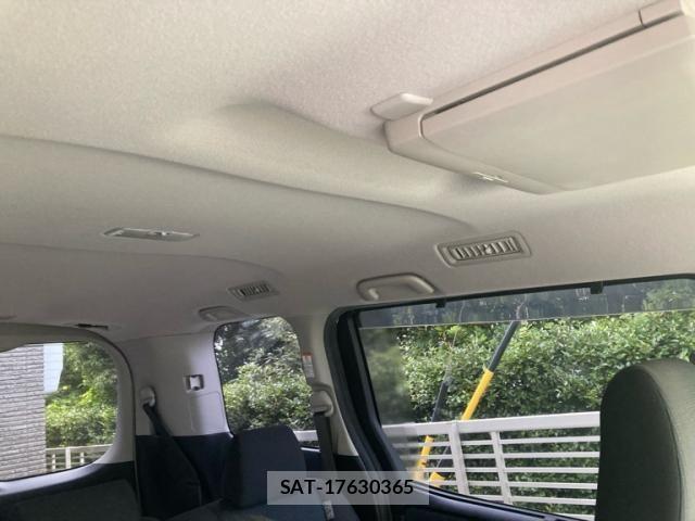 Toyota NOAH 2015-01 8131625-17