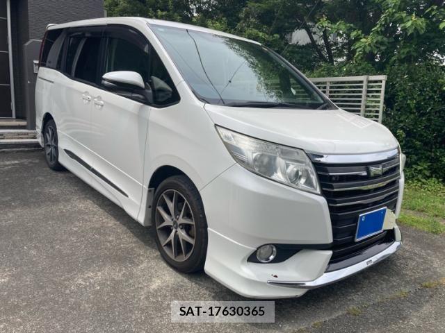 Toyota NOAH 2015-01 8131625-2