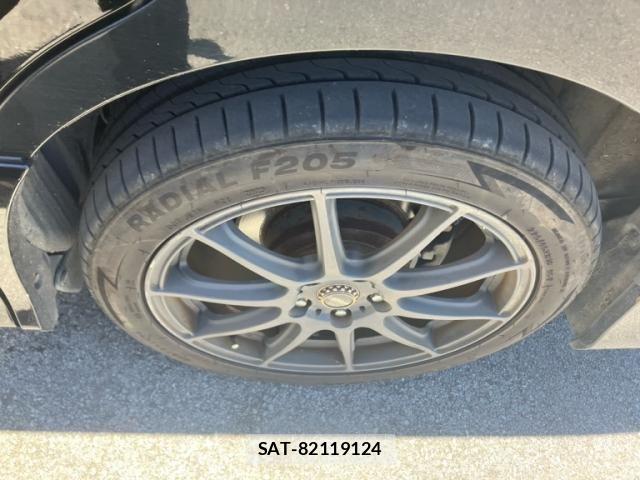 Toyota NOAH 2015-07 8131628-9
