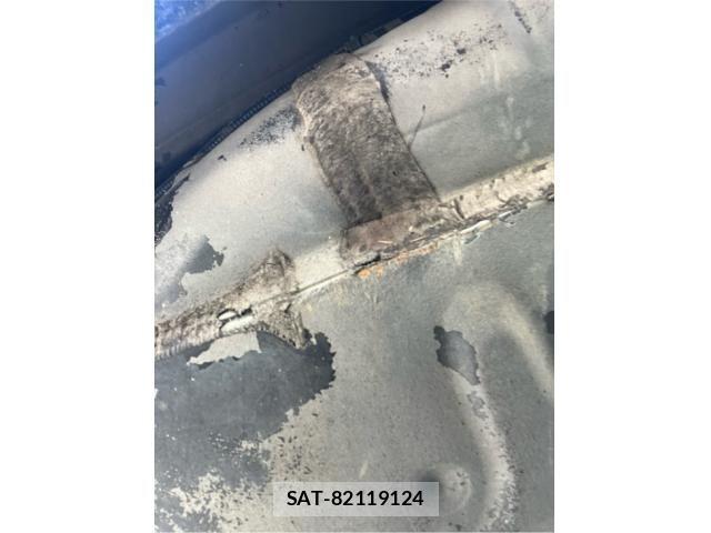 Toyota NOAH 2015-07 8131628-24