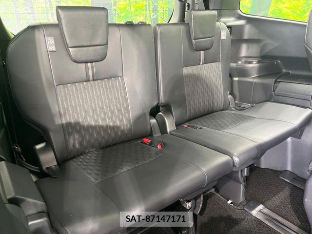 Toyota NOAH 2024-07 8131616-9